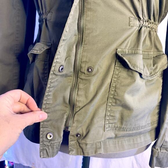 Gap Army Green Utility Jacket, Embroidered Detailing, Gathered Waist, Women’s M - Picture 6 of 10